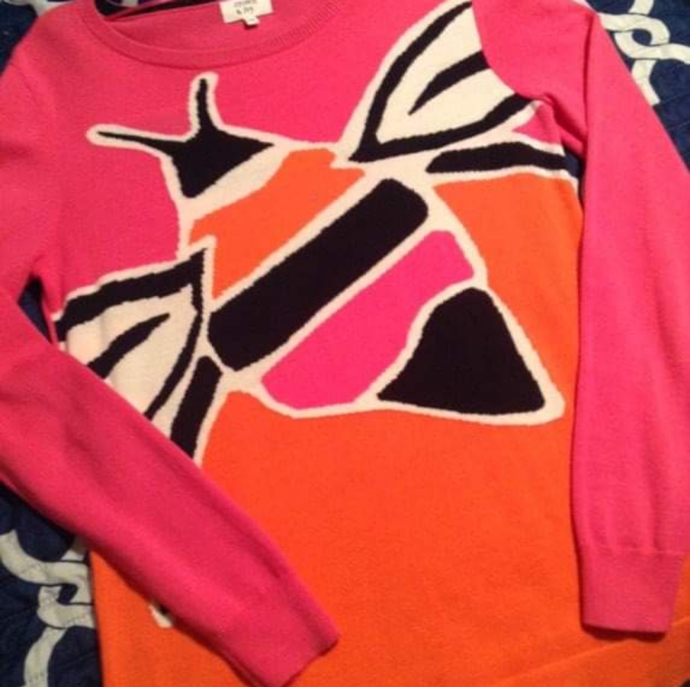 Bee sweatshirt